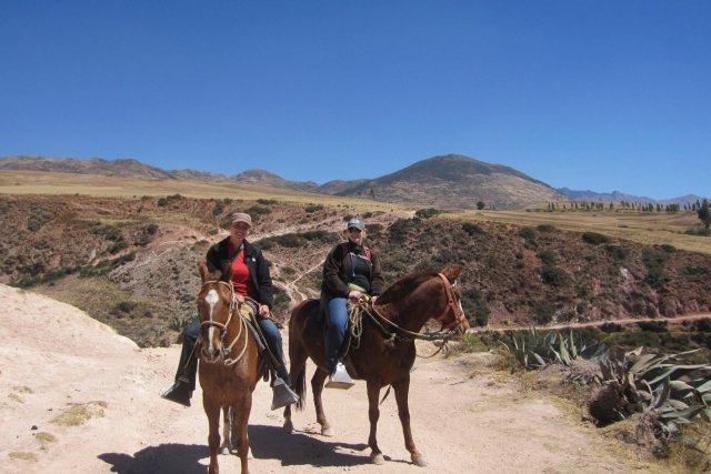 Horseback riding in Sacsayhuamán
